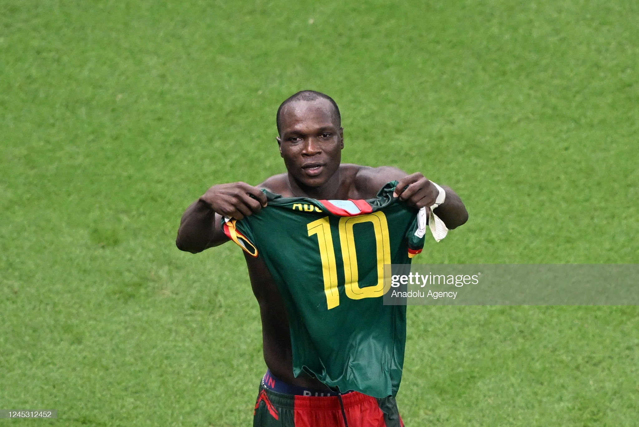 Абубакар это. Aboubakar. Винсент Абубакар. Венсан Абубакар фото. Khaslakhanau Abubakar.