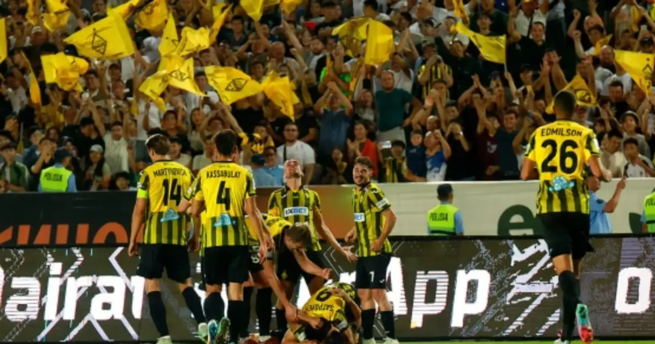 Dudoqlari osilgan oriq qizlar video